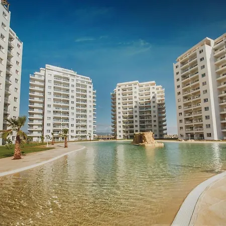 One Bedroom In Caesar & Spa, Long